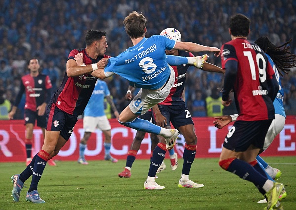 Napoli voittaa Serie A:n mestaruuden yhden pisteen johdolla Napoli voittaa Serie A:n mestaruuden yhden pisteen johdolla